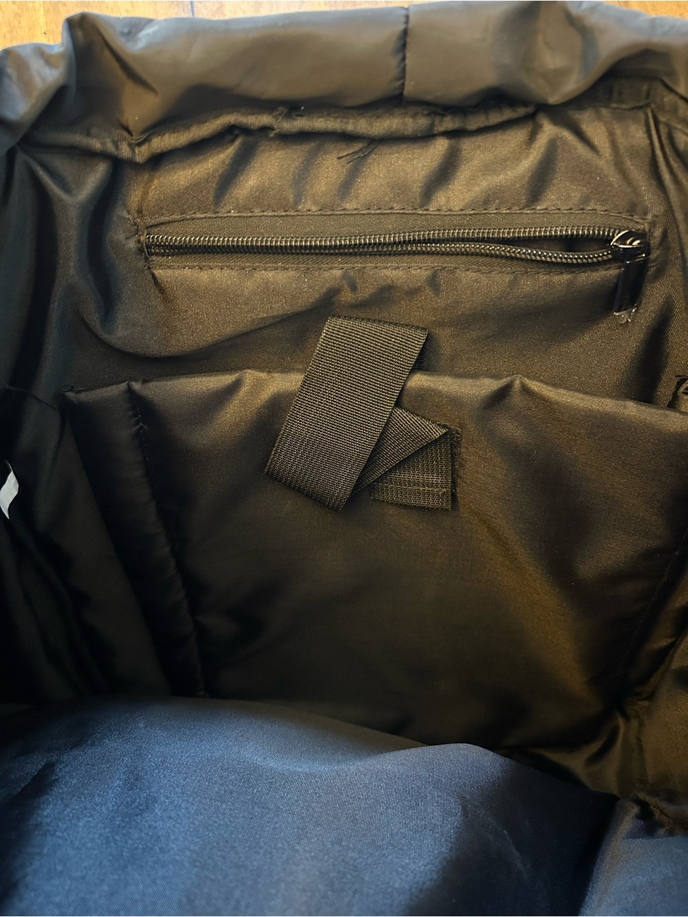 Amazing Cinch Backpack! - Picture 5 of 7
